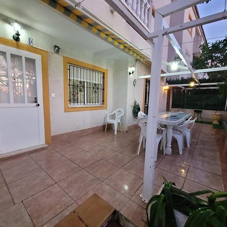 Apartamento Bajo Con Terraza Y Piscina Torrevieja Exterior foto