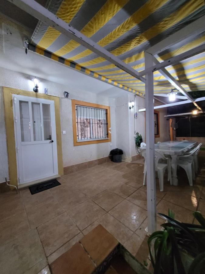Apartamento Bajo Con Terraza Y Piscina Torrevieja Exterior foto