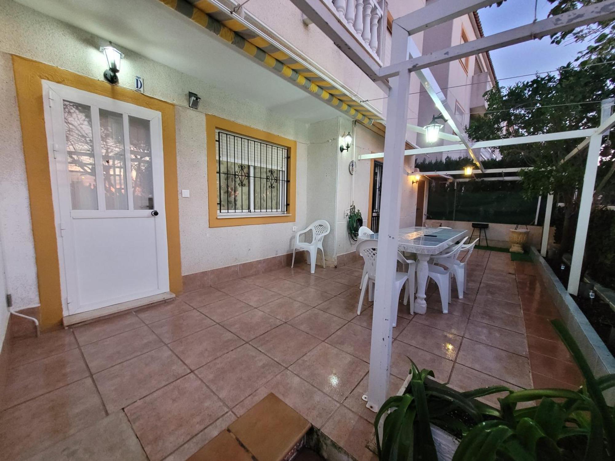 Apartamento Bajo Con Terraza Y Piscina Torrevieja Exterior foto